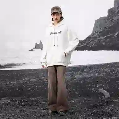 LIGHTNING MONSTER Logo