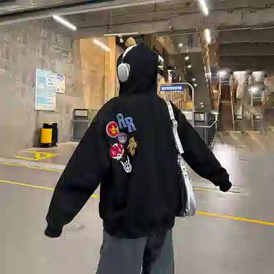 MOZHILING ins cleanfit vibe