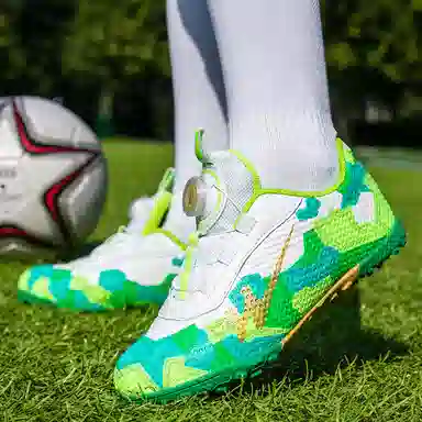 双星 运动舒适抓地 减震防滑耐磨防水透气包裹性支撑轻便回弹 足球鞋 女款 白绿