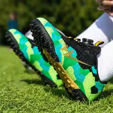 双星 运动舒适 专业草地抓地 减震防滑耐磨防水透气包裹性支撑轻便回弹 足球鞋 女款 黑绿