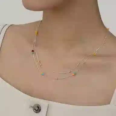 925