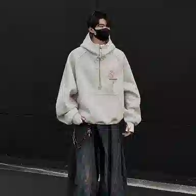 JASONWOOD Oversizedlogo