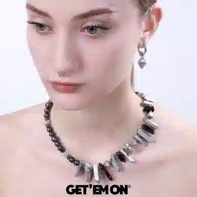 Get'em ON Y2k Necklace