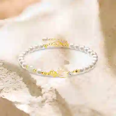 925
