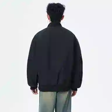 UNthemed cleanfitbomber