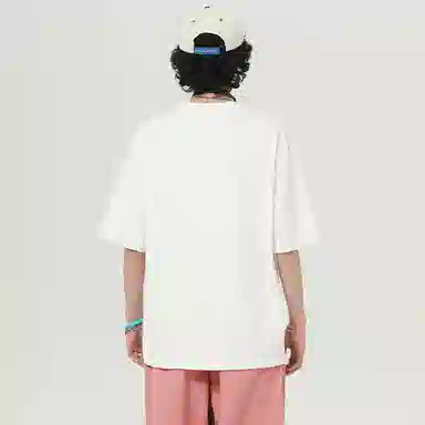 UNthemed T