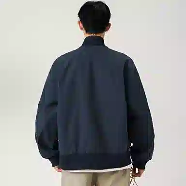 UNthemed cleanfitbomber