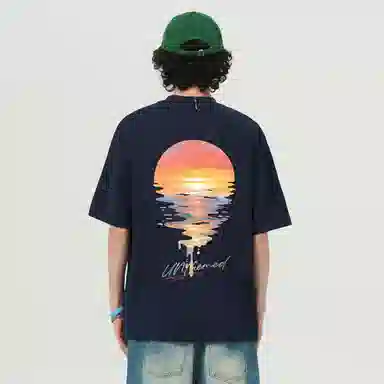 UNthemed T