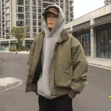 UNthemed cleanfitbomber