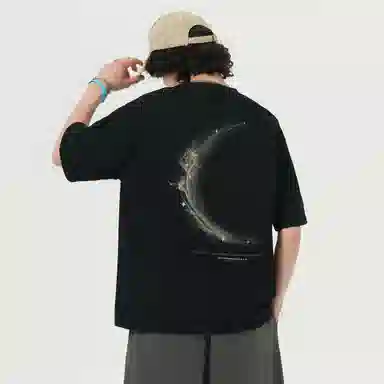 UNthemed T
