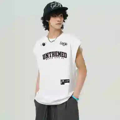 UNthemed