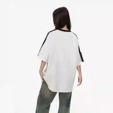 UNthemed T