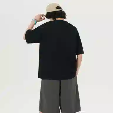 UNthemed ME Logo T-Shirt