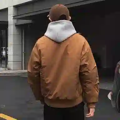 UNthemed cleanfitbomber