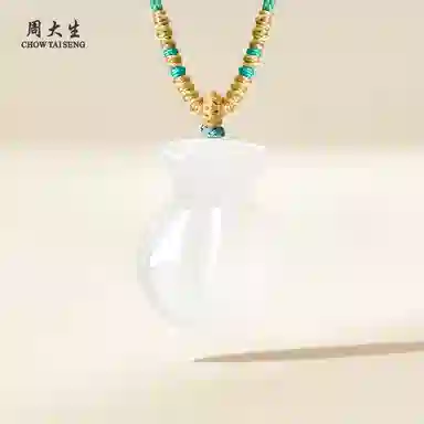 周大生 【招财转运】福气满满钱袋 简约中式高性价比#好运 通勤百搭天然 玉髓 项链 女款