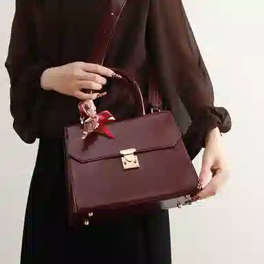 恒源祥 时尚大气高级感清新百搭复古日常通勤 超纤合成革 单肩斜挎手提包 女款 酒红色