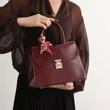 恒源祥 时尚大气高级感清新百搭复古日常通勤 超纤合成革 单肩斜挎手提包 女款 酒红色