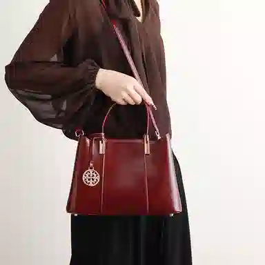 恒源祥 时尚高级感清新百搭复古日常通勤 超纤合成革 单肩斜挎手提包 女款 酒红色