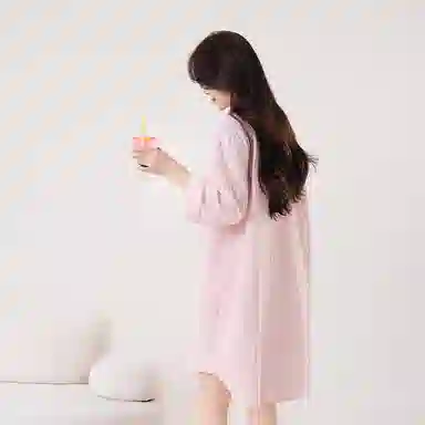 怡吾色 家居简约清新小格纹长袖睡裙 女款