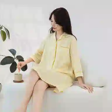 怡吾色 家居简约清新小格纹长袖睡裙 女款