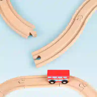 萌吉码 火车轨道车 过家家玩具