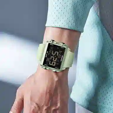 三达 时尚男士潮流方块腕表 电子机芯 硅胶表带 国表 男表 黑色表盘 防水夜光