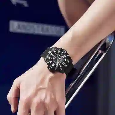 三达新款户外运动百搭石英机芯数字式防水黑色表盘男女同款学生手表国表