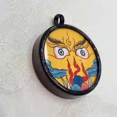 玉临门 国风民族风财源滚滚好运连连黄财神手绘唐卡热贡手绘 合金 吊坠 男女同款情侣款 送 男 女朋友 七 夕礼 物 礼盒包装