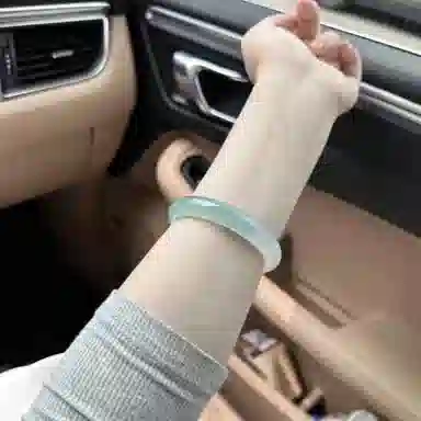 郁馨 简约碎冰蓝甜美少女心冰感清透莹润百搭叠戴套装 一步一响美人镯在逃公主约会甜蜜告白#好运 琉璃 玉石手镯 女款