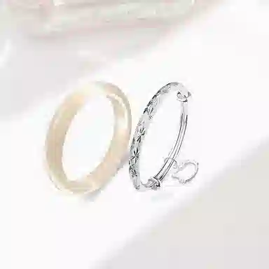 郁馨 婉约香槟金宽条倾城美人镯一步一响清透爱无止境素雅显白荔枝冻 吉祥平安优雅大气精致恋爱告白#好运 琉璃 手镯 女款