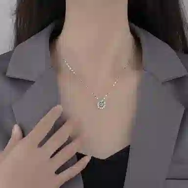 999