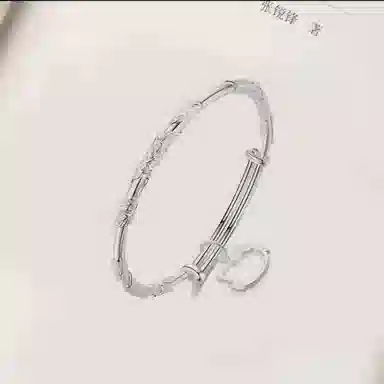 【S999招财福猫】 郁馨 繁花似锦系列浮雕精工工艺转运纳福小猫小众设计高级感 轻奢简约温柔恋爱告白神器#好运 合金 手镯 女款