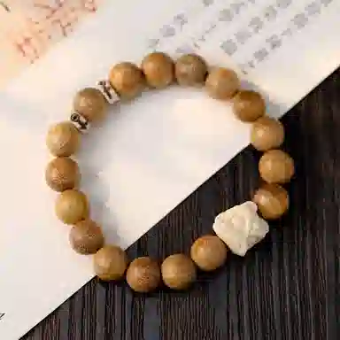 郁馨 单圈盘玩瑞兽醒狮串珠手饰典雅温柔气质中式美学古色古韵 简约本命年转运招财纳福#好运 奶香木 手串 男女同款情侣款