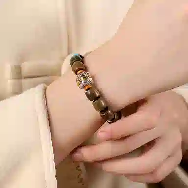 郁馨 直切精工桶珠祥云紧箍咒本命年招财纳福转运珠 单圈盘玩串珠日常通勤 蒸蒸日上#好运 绿檀 手串 男女同款情侣款