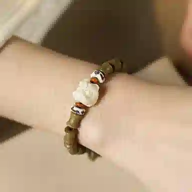 郁馨 狮狮顺心节节高升醒狮纳福文玩手饰佛珠 国潮风新中式小众本命年转运 财源滚滚#好运 绿檀 手串 男女同款情侣款