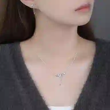 999