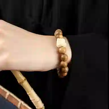 郁馨 单圈盘玩瑞兽醒狮串珠手饰典雅温柔气质中式美学古色古韵 简约本命年转运招财纳福#好运 奶香木 手串 男女同款情侣款