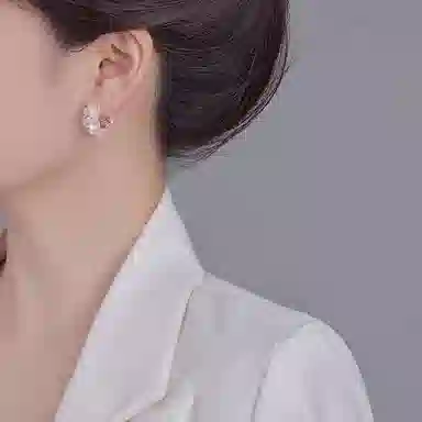 Suddenly lucky INS 925