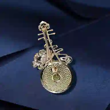 山一丸 时尚衣服配饰气质花朵精致胸花丝巾扣女含苞待放红色玫瑰花 环保铜电镀 胸针 女款