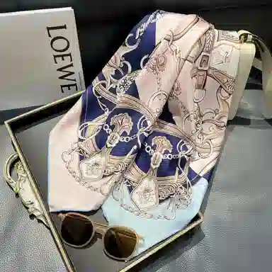 山一丸 真丝斜纹绸桑蚕丝高级感大方巾 丝巾 女款