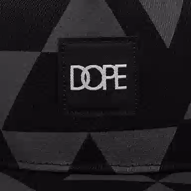 山一丸 街头刺绣字母嘻哈帽遮阳休闲时尚单品 腈纶 鸭舌帽 男女同款情侣款