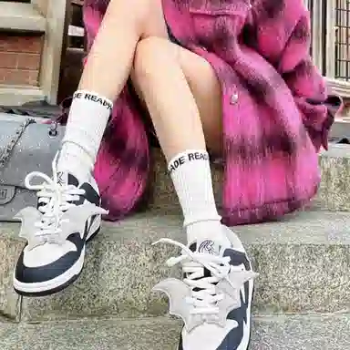 ONE MORE ins 3