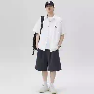 领航骆驼 嘻哈街头美式时尚翻领痞帅复古潮牌凉感透气薄款宽松休闲百搭轻商务通勤落肩短袖   衬衫  男女同款