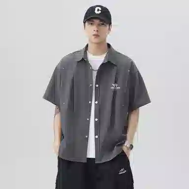 领航骆驼 嘻哈街头美式时尚翻领痞帅复古潮牌凉感透气薄款宽松休闲百搭轻商务通勤落肩短袖   衬衫  男女同款