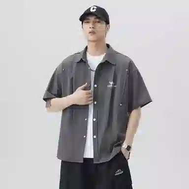 领航骆驼 嘻哈街头美式时尚翻领痞帅复古潮牌凉感透气薄款宽松休闲百搭轻商务通勤落肩短袖   衬衫  男女同款