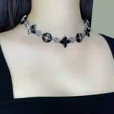 COMPLETE99 chokerY2K