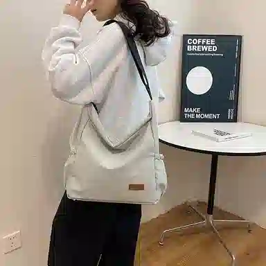 帕克熊 纯色简约百搭二次元时尚流行大学生包通勤上课 尼龙 腋下包手提斜挎包 常规 男女同款情侣款 橘色/白色/黑色/浅绿色