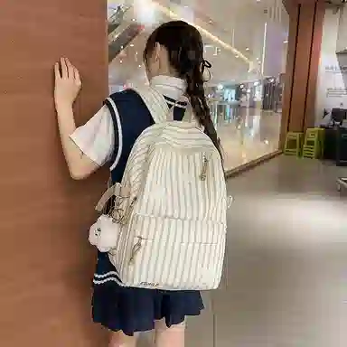 帕克熊 竖纹小星星开心日常上课背包愉快舒适大容量小清新学院风 尼龙 双肩包 常规 女款 多色