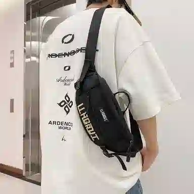 帕克熊 游玩大容量手机包时尚休闲潮 尼龙 单肩斜挎胸包 男女同款情侣款 多色