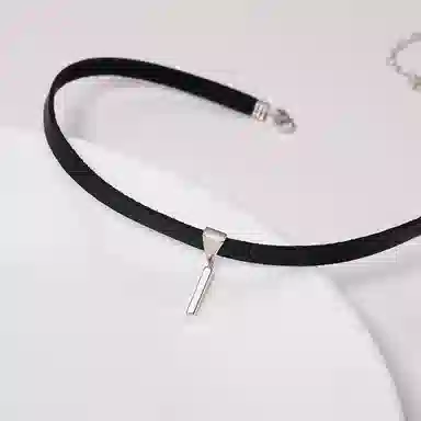 ZWU choker pu